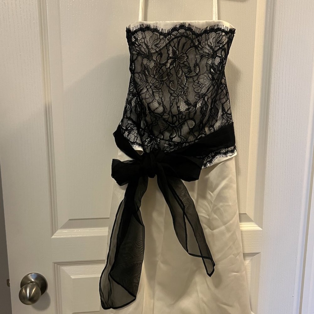 White House Black Market, Cream/Ivory silk & Black Lace Cocktail Dress, size 0